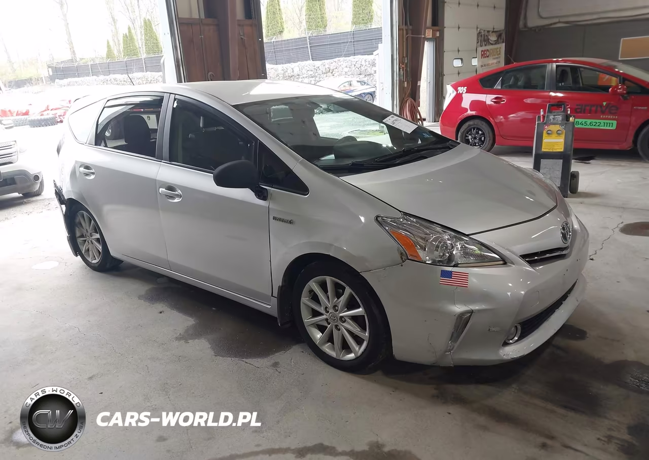 2013 Toyota Prius V Five