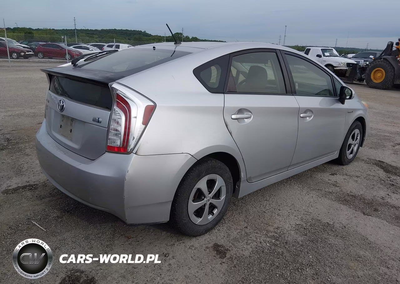 2012 Toyota Prius Two VIN:JTDKN3DU1C5500376 - 4
