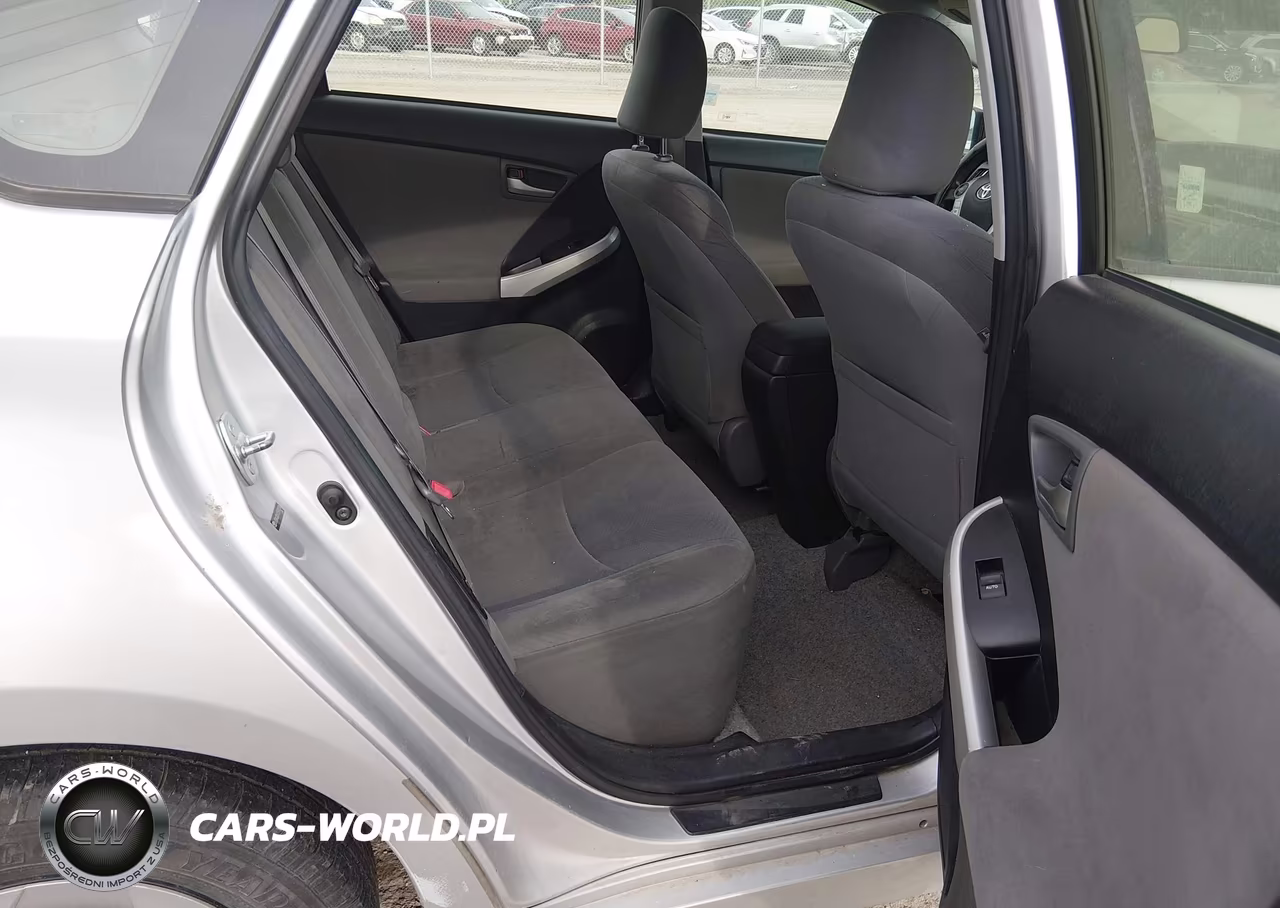 2012 Toyota Prius Two VIN:JTDKN3DU1C5500376 - 8