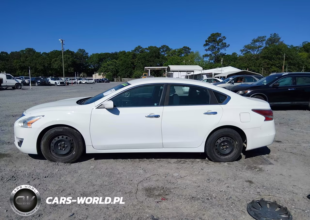 2015 Nissan Altima 2.5 VIN:1N4AL3AP2FC591146 - 14
