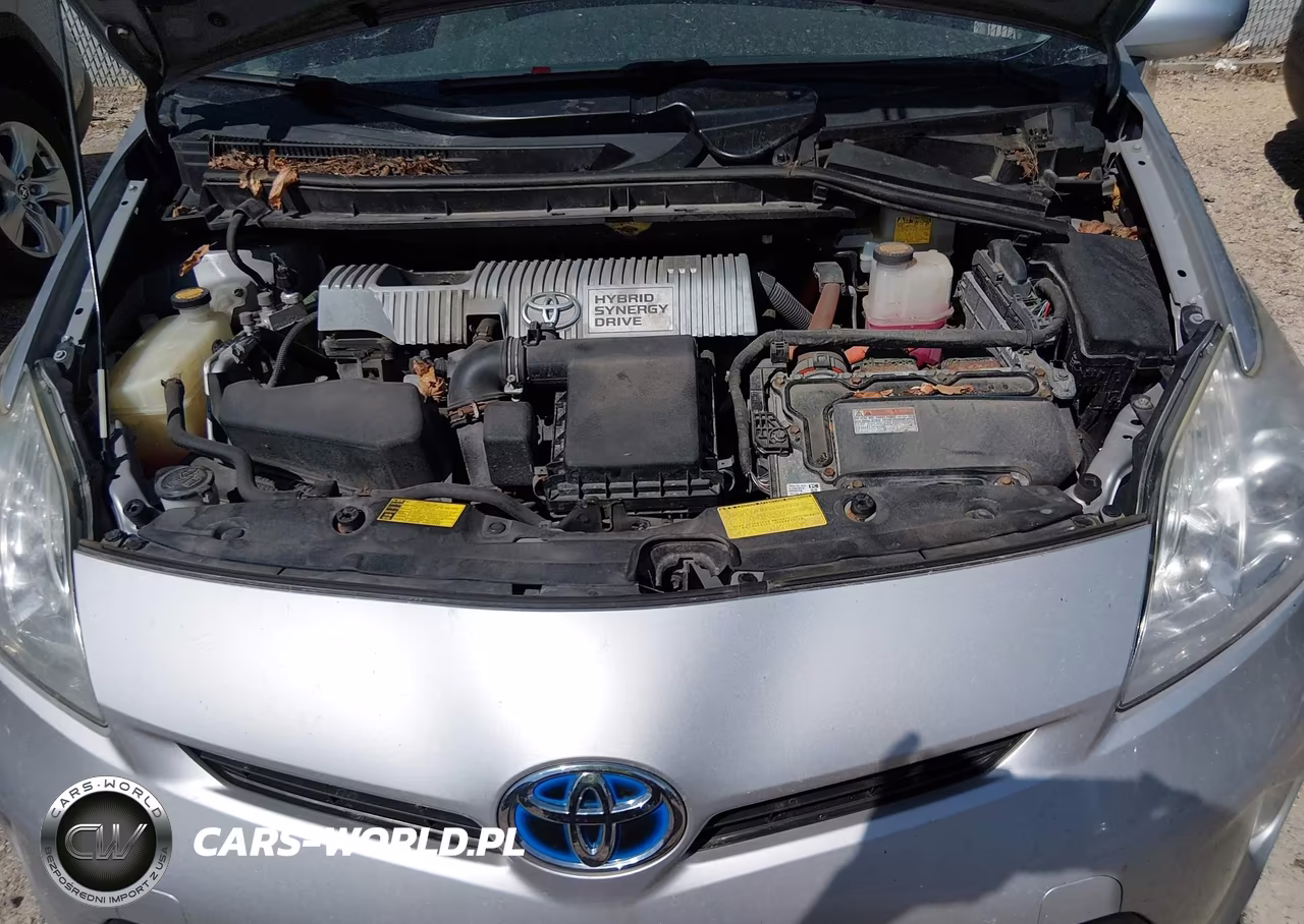 2013 Toyota Prius Two VIN:JTDKN3DU6D0351834 - 10
