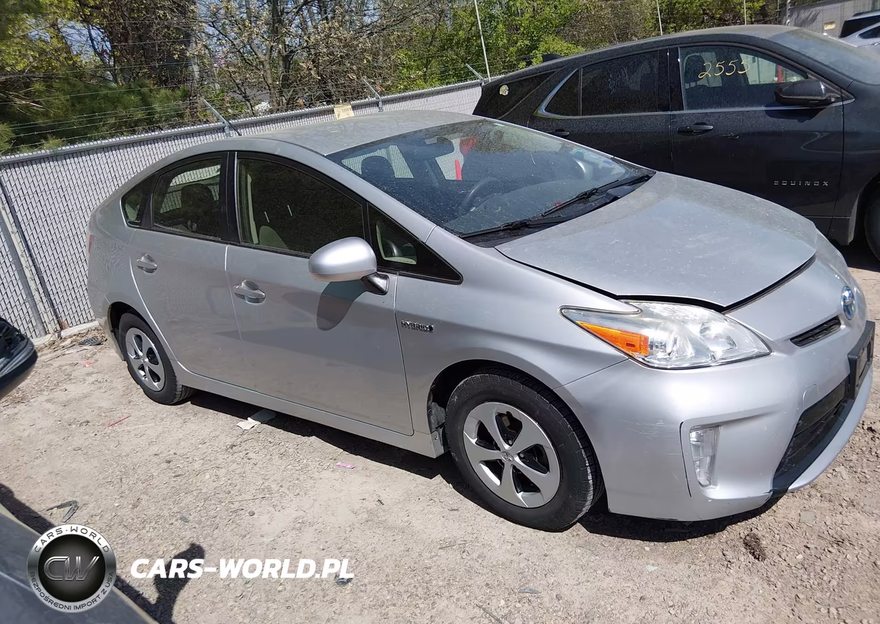 2013 Toyota Prius Two VIN:JTDKN3DU6D0351834 - 13