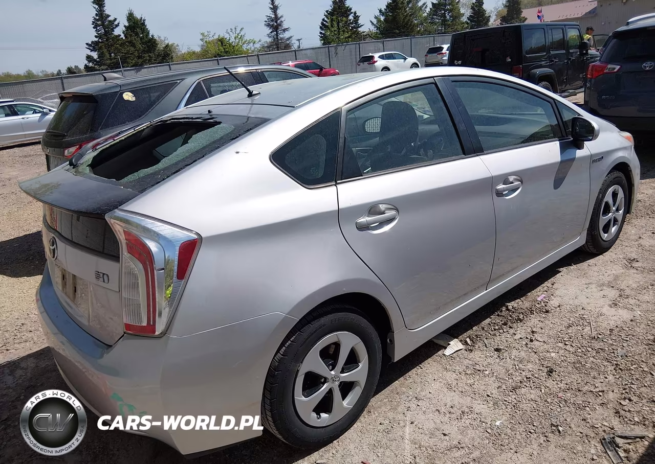 2013 Toyota Prius Two VIN:JTDKN3DU6D0351834 - 4
