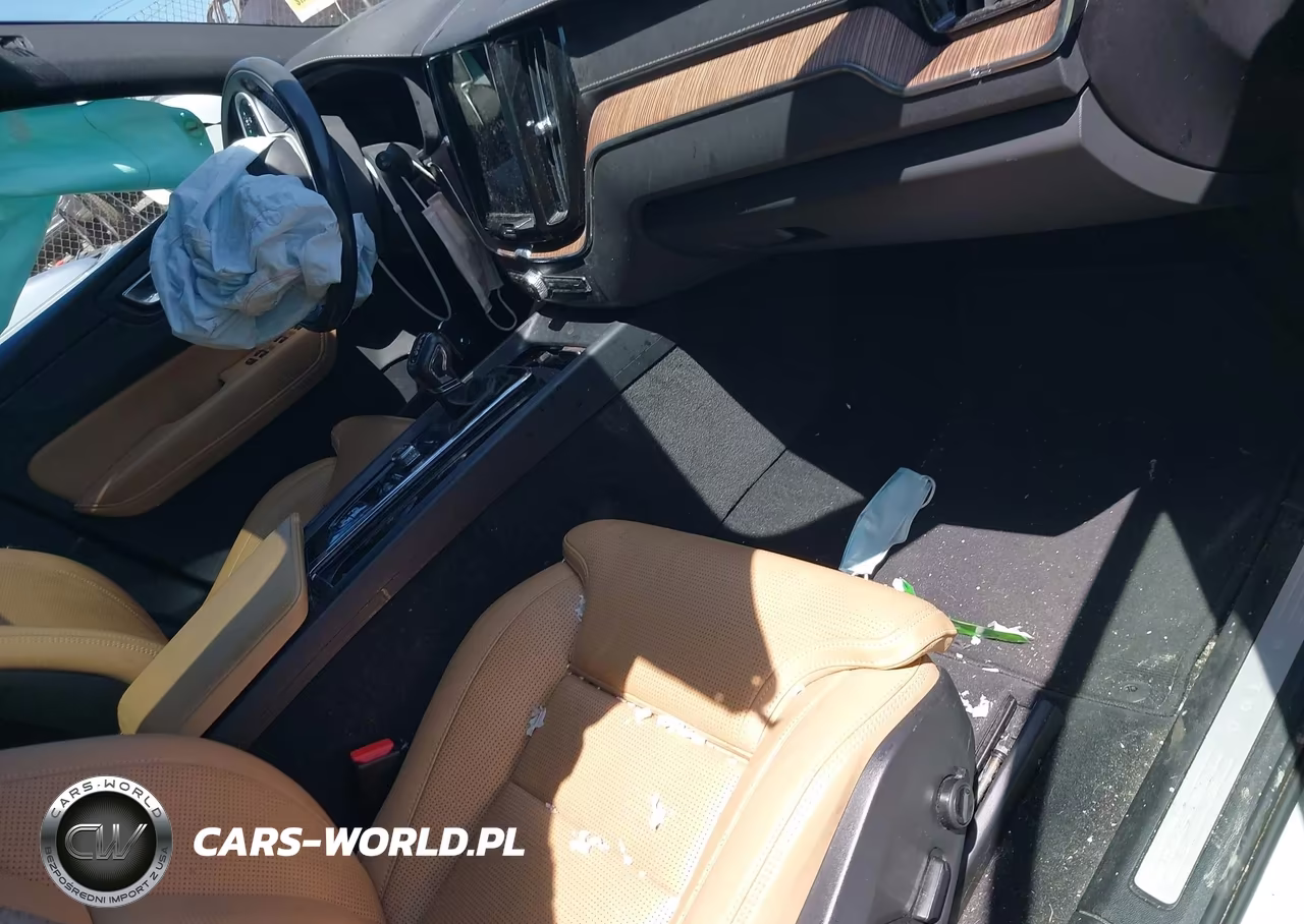 2021 Volvo Xc60 T6 Inscription VIN:YV4A22RL0M1823094 - 5