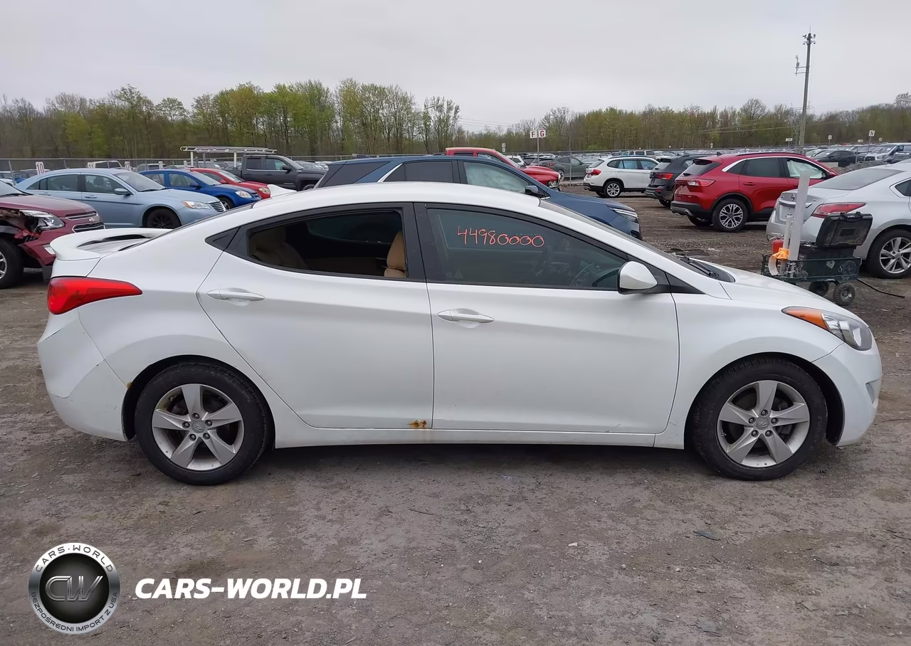 2013 Hyundai Elantra Gls VIN:5NPDH4AE1DH281472 - 12