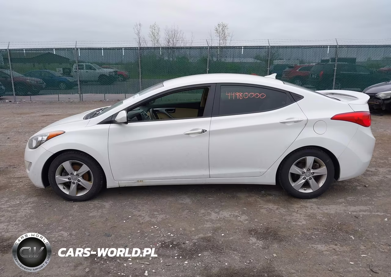 2013 Hyundai Elantra Gls VIN:5NPDH4AE1DH281472 - 13