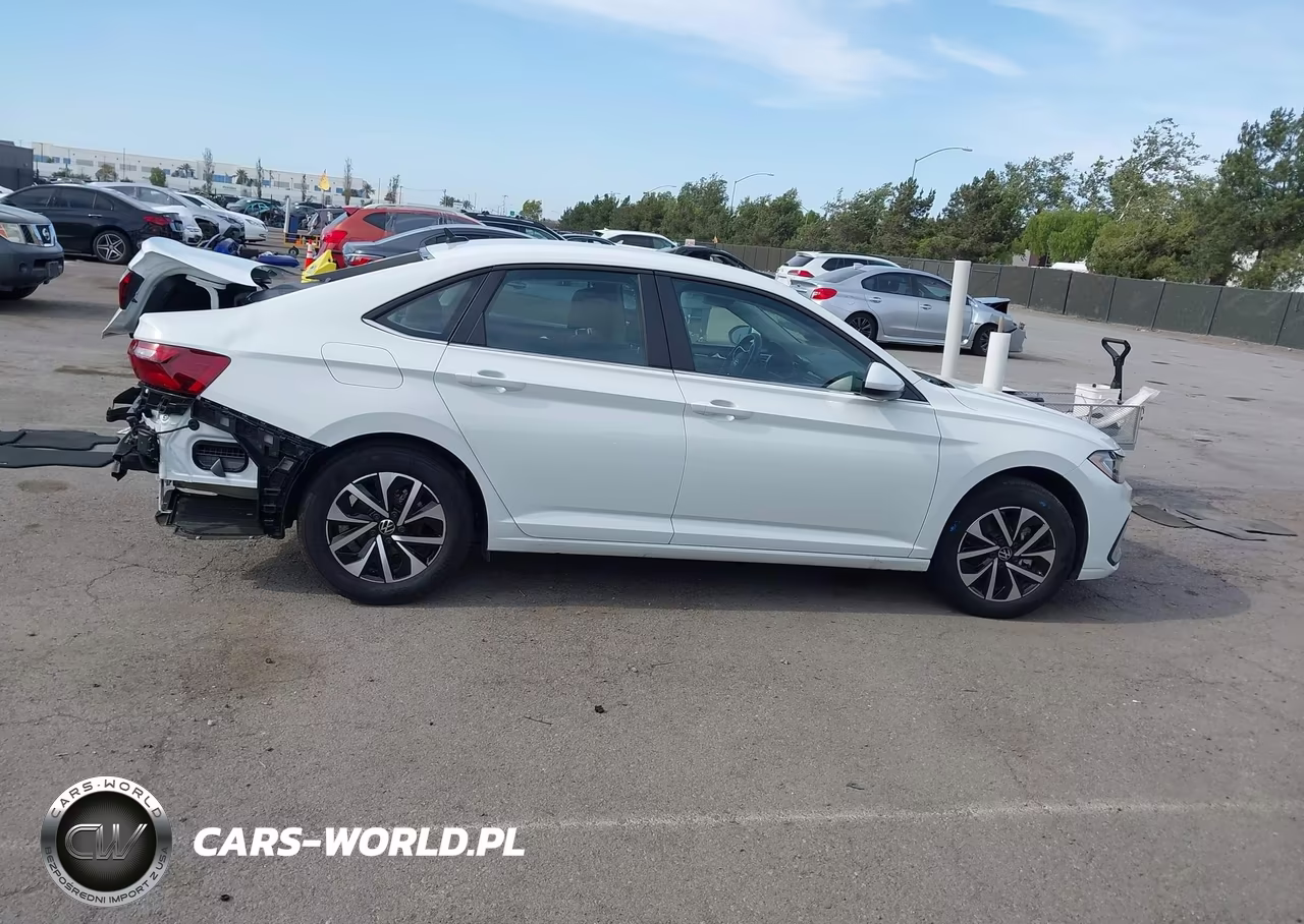 2025 Volkswagen Jetta 1.5T S VIN:3VW5X7BU3SM103937 - 14
