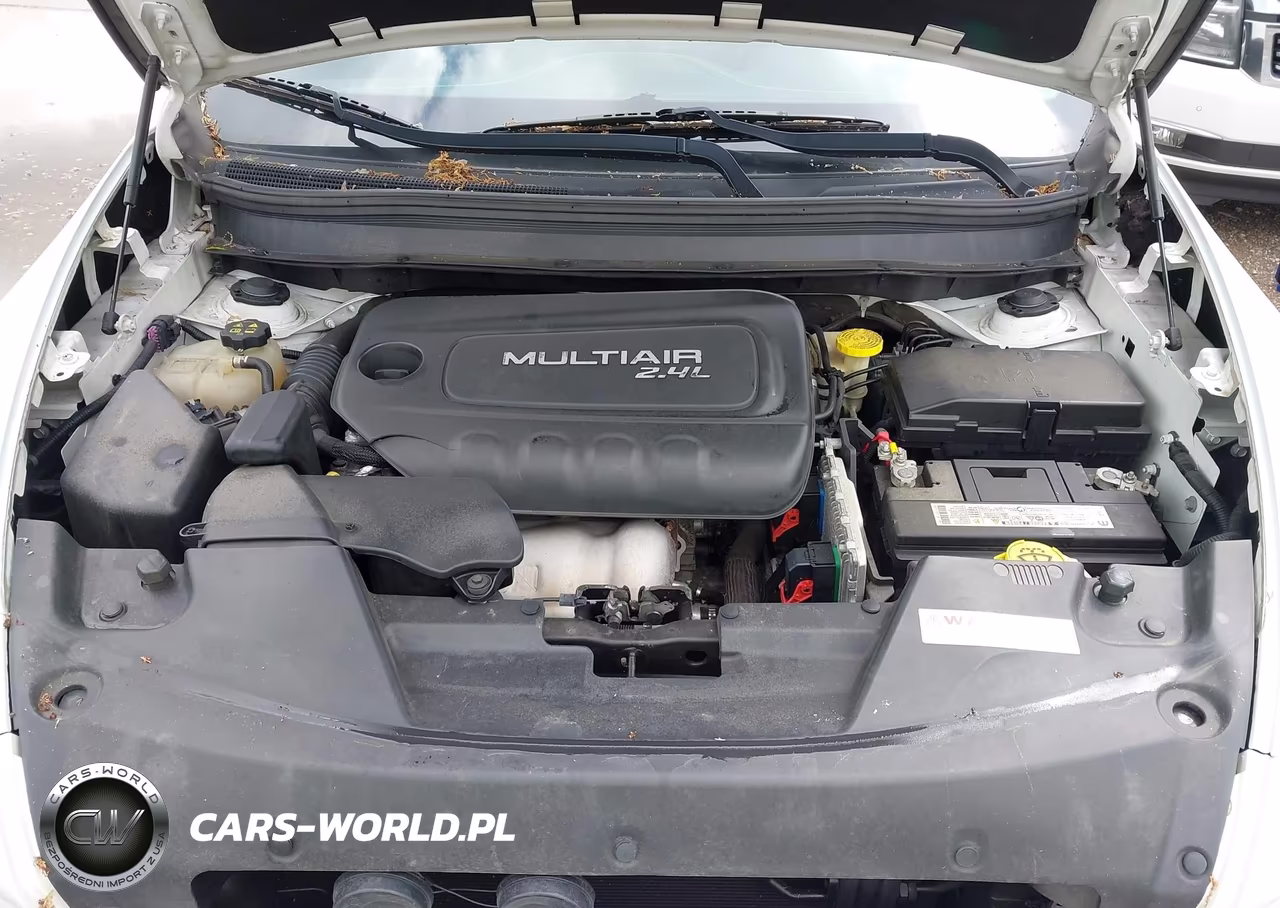 2014 Jeep Cherokee Sport VIN:1C4PJMAB6EW177613 - 10