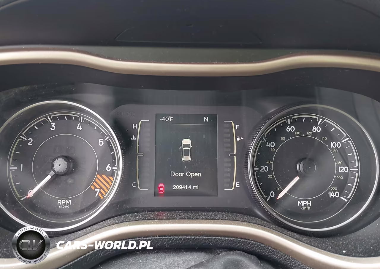 2014 Jeep Cherokee Sport VIN:1C4PJMAB6EW177613 - 7