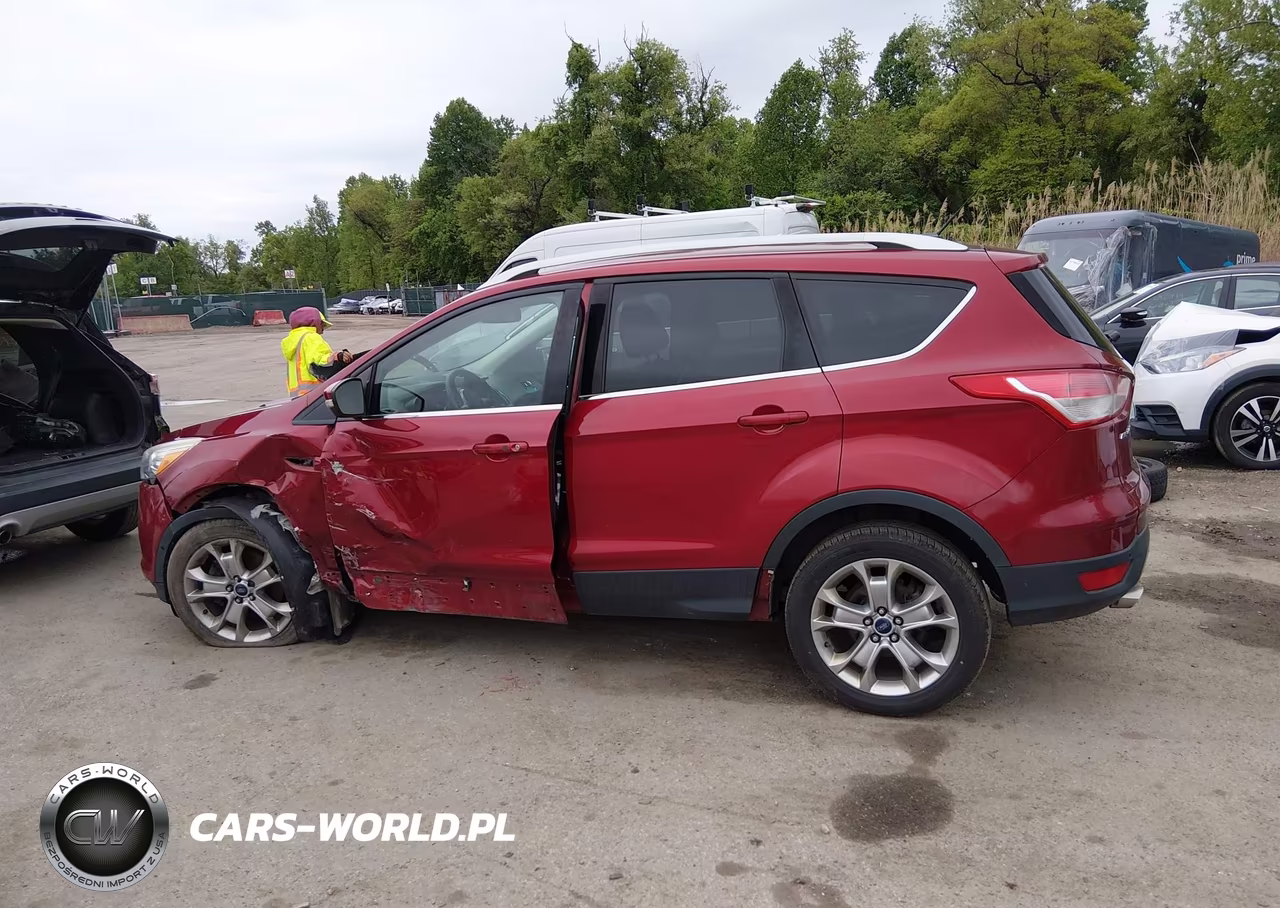 2015 Ford Escape Titanium VIN:1FMCU9JX5FUA22560 - 15