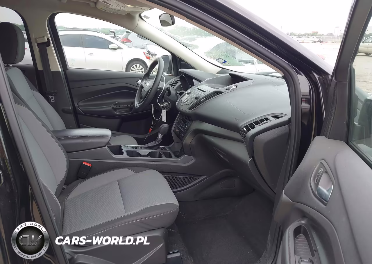 2017 Ford Escape Se VIN:1FMCU0GD3HUE04467 - 5