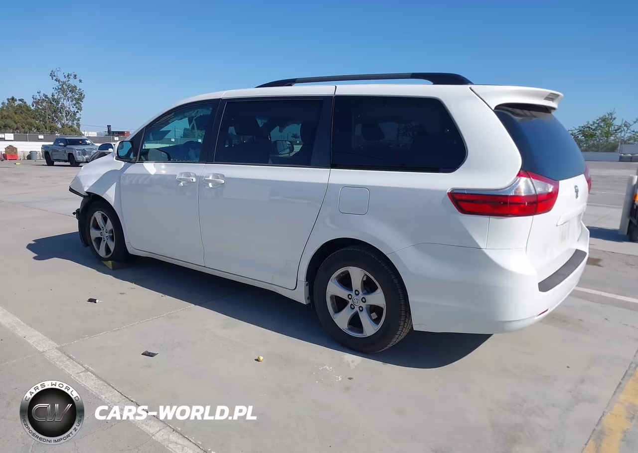 2017 Toyota Sienna Le 8 Passenger VIN:5TDKZ3DC8HS824972 - 3