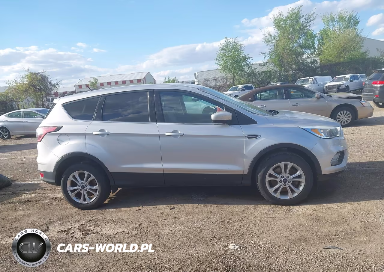 2017 Ford Escape Se VIN:1FMCU9G95HUA51522 - 13