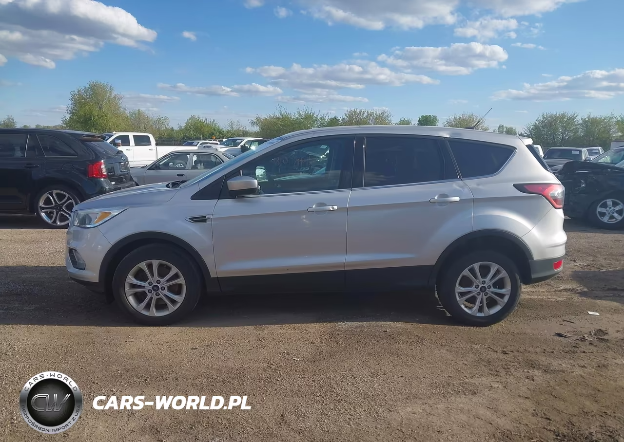 2017 Ford Escape Se VIN:1FMCU9G95HUA51522 - 14