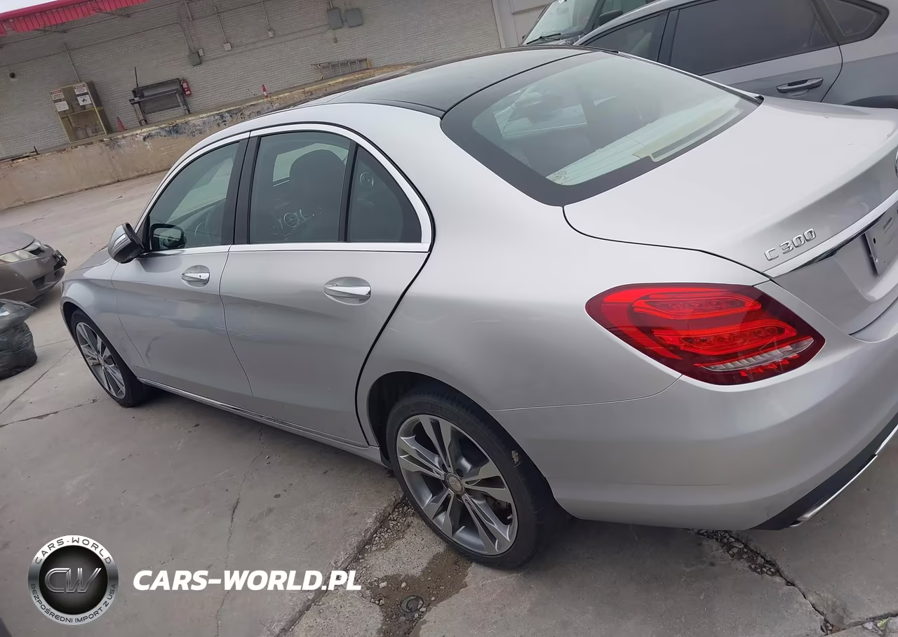 2015 Mercedes-Benz C 300 4Matic VIN:55SWF4KB8FU000870 - 14