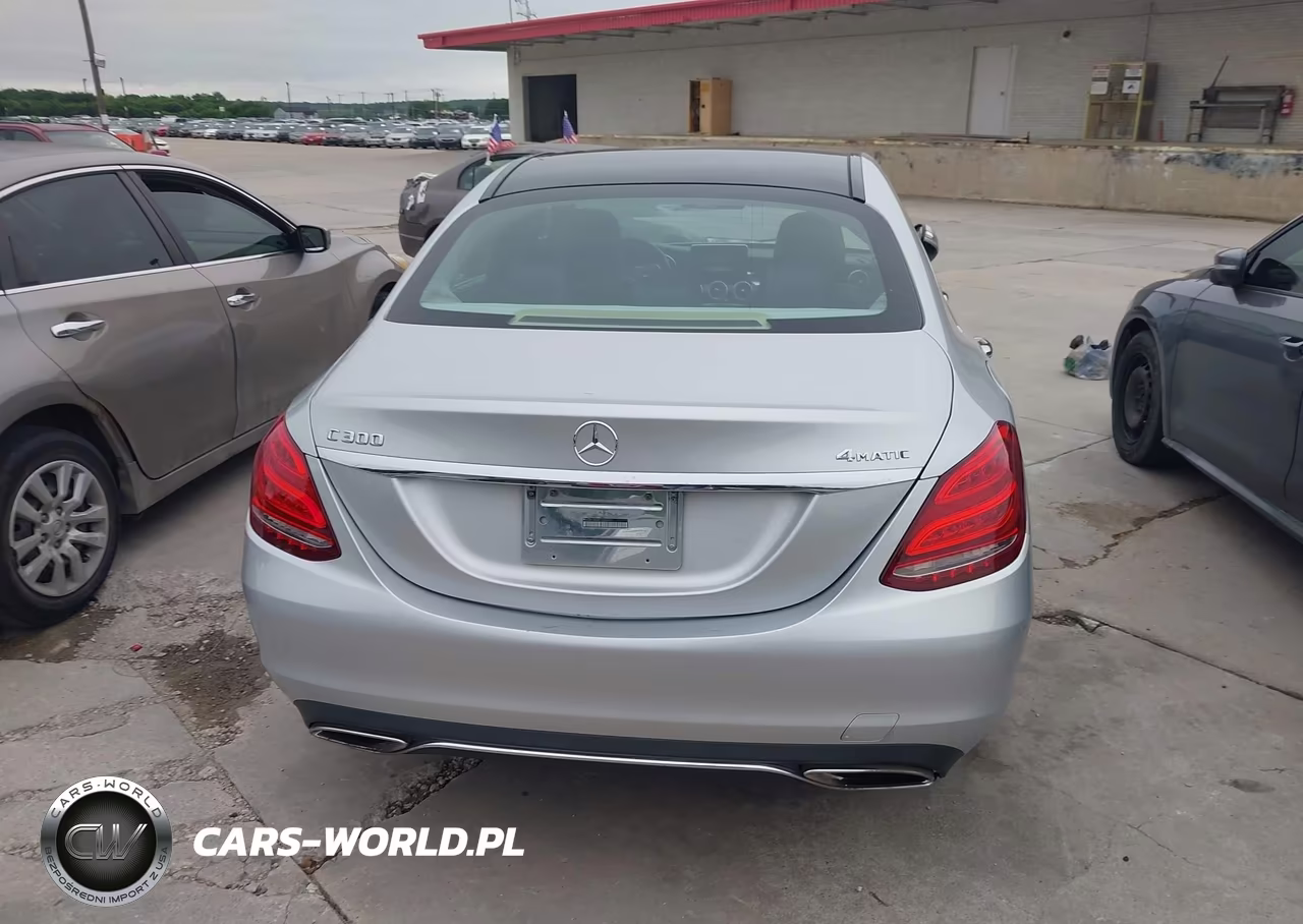 2015 Mercedes-Benz C 300 4Matic VIN:55SWF4KB8FU000870 - 16