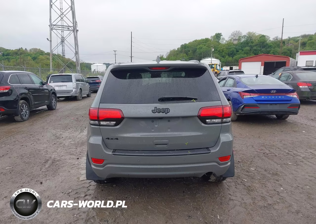 2021 Jeep Grand Cherokee Laredo X 4X4 VIN:1C4RJFAG8MC736823 - 17