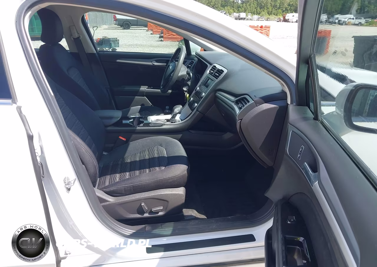 2016 Ford Fusion Se VIN:3FA6P0H72GR323571 - 5