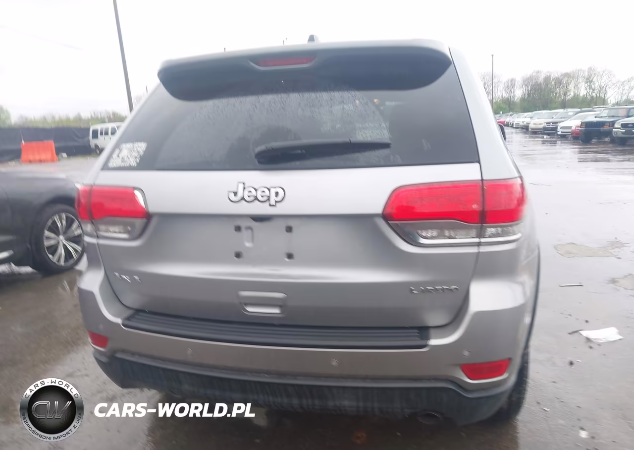 2017 Jeep Grand Cherokee Laredo 4X4 VIN:1C4RJFAG8HC844123 - 16