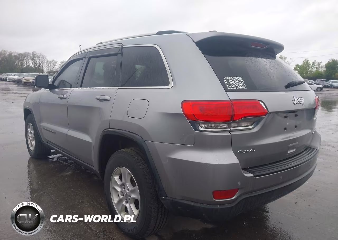 2017 Jeep Grand Cherokee Laredo 4X4 VIN:1C4RJFAG8HC844123 - 3