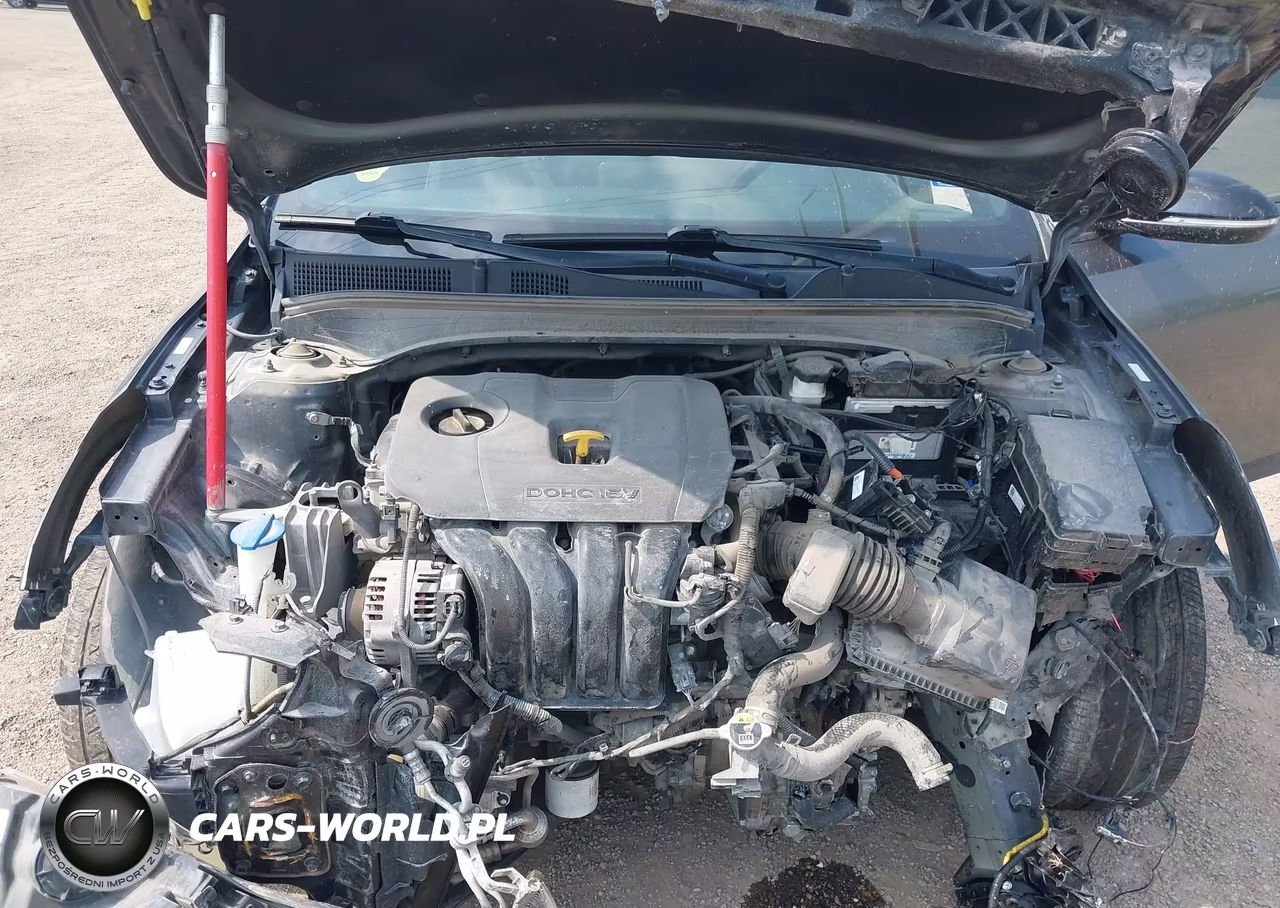 2020 Kia Forte Gt-Line VIN:3KPF34AD6LE185662 - 10