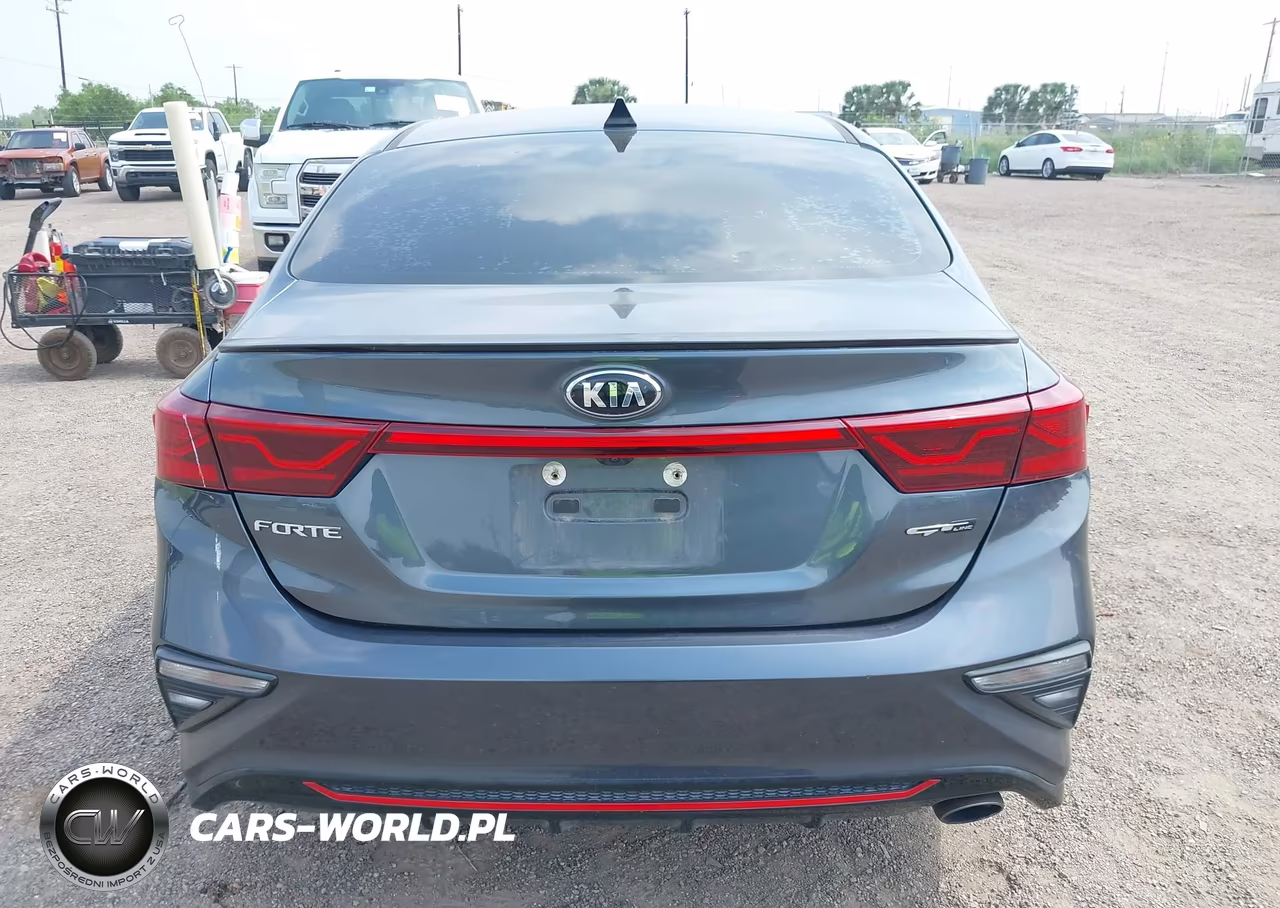 2020 Kia Forte Gt-Line VIN:3KPF34AD6LE185662 - 16