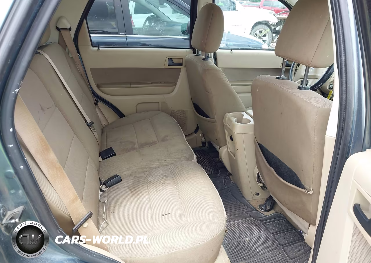 2010 Ford Escape Xlt VIN:1FMCU0D71AKB11649 - 8