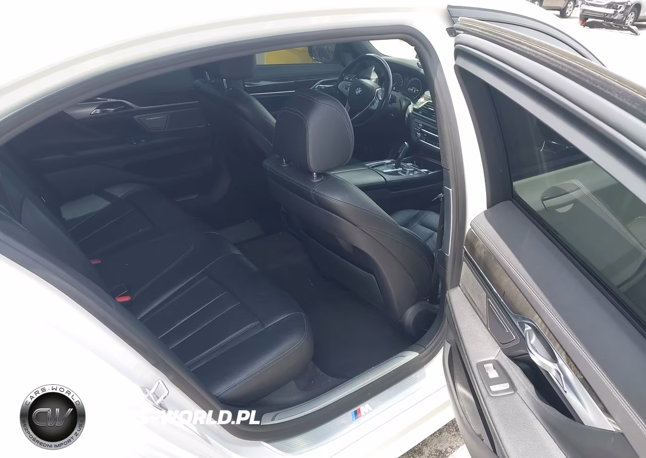 2018 BMW 740I VIN:WBA7E2C51JB214999 - 8