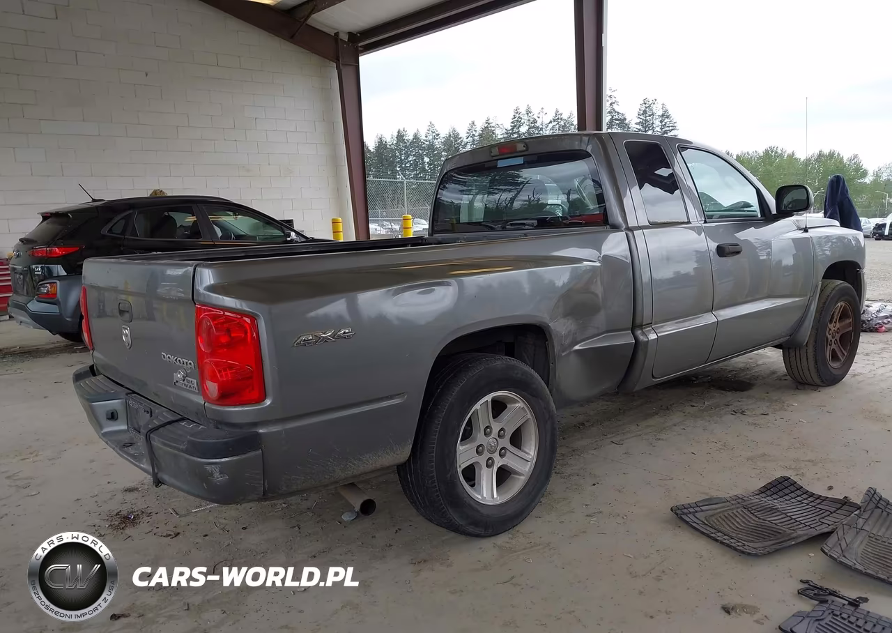 2011 Ram Dakota Bighorn-Lonestar VIN:1D7RW3BK0BS633813 - 4