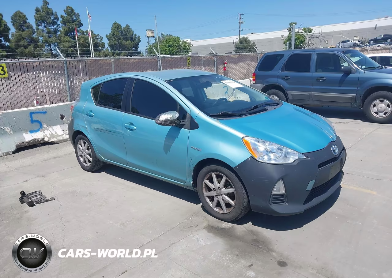 2014 Toyota Prius C Three