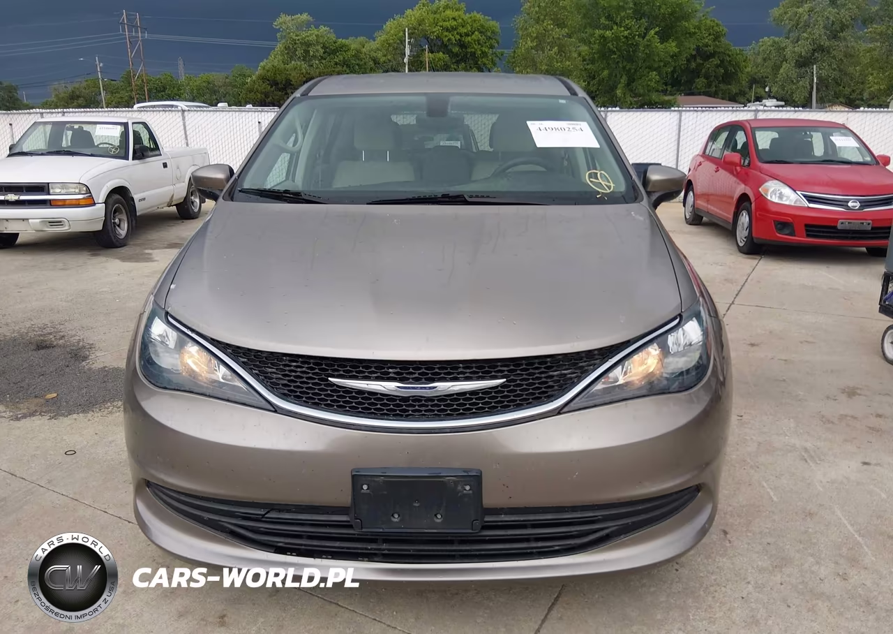 2017 Chrysler Pacifica Lx VIN:2C4RC1CG2HR655209 - 12