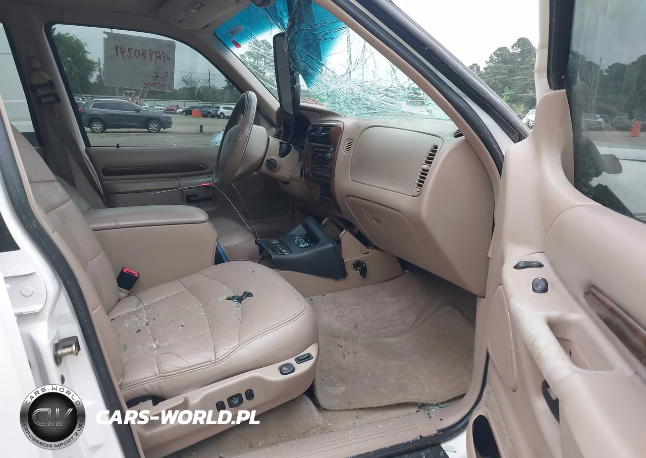 2000 Ford Explorer Limited VIN:1FMDU65E7YZA66089 - 5