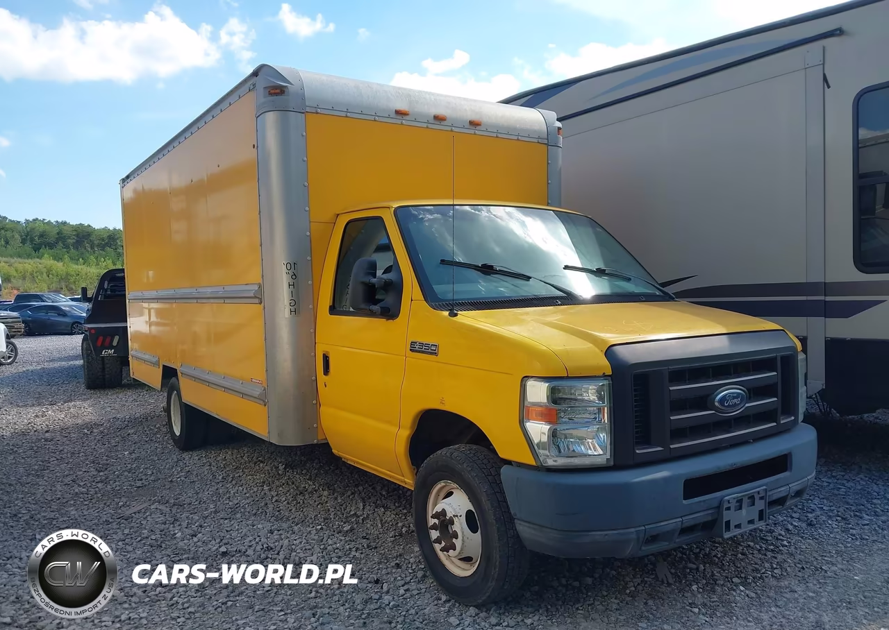 2012 Ford E-350 Cutaway