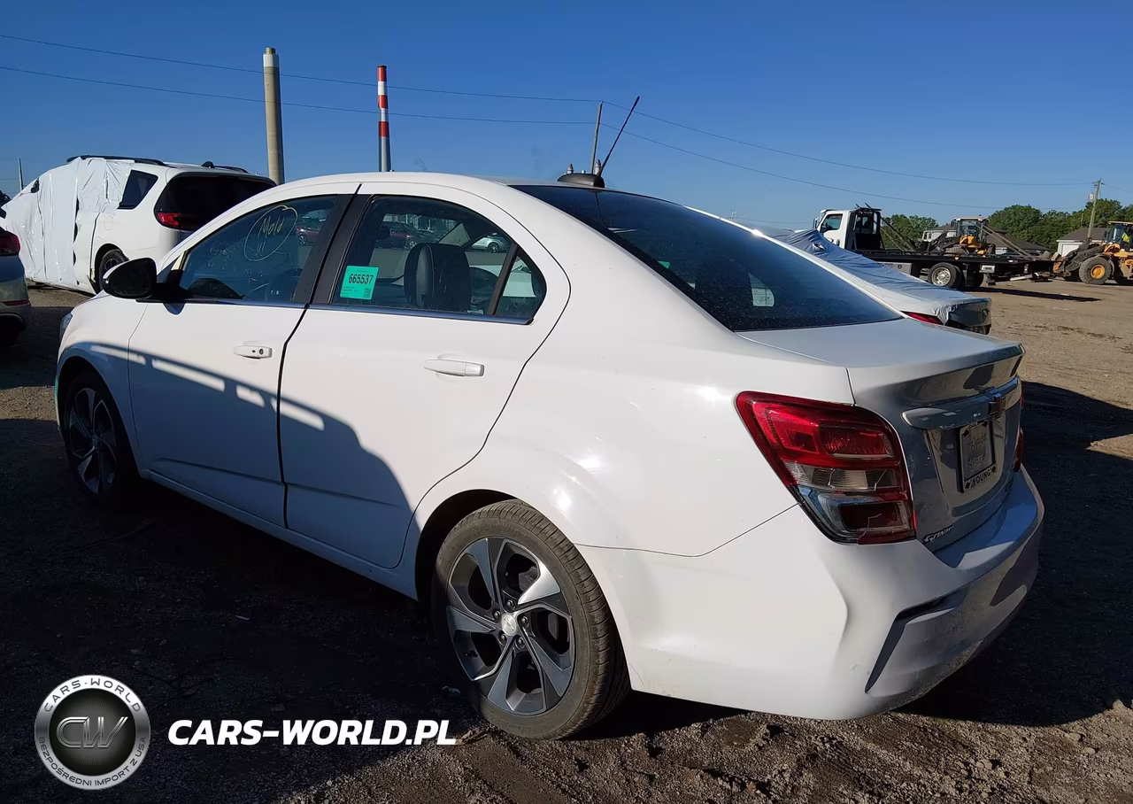 2020 Chevrolet Sonic Fwd Premier VIN:1G1JF5SB2L4112559 - 3