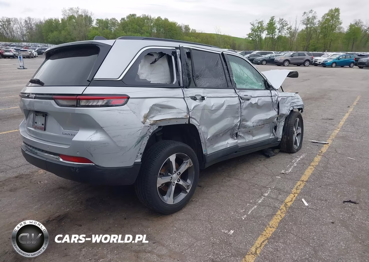 2024 Jeep Grand Cherokee Limited 4X4 VIN:1C4RJHBG4RC185095 - 4