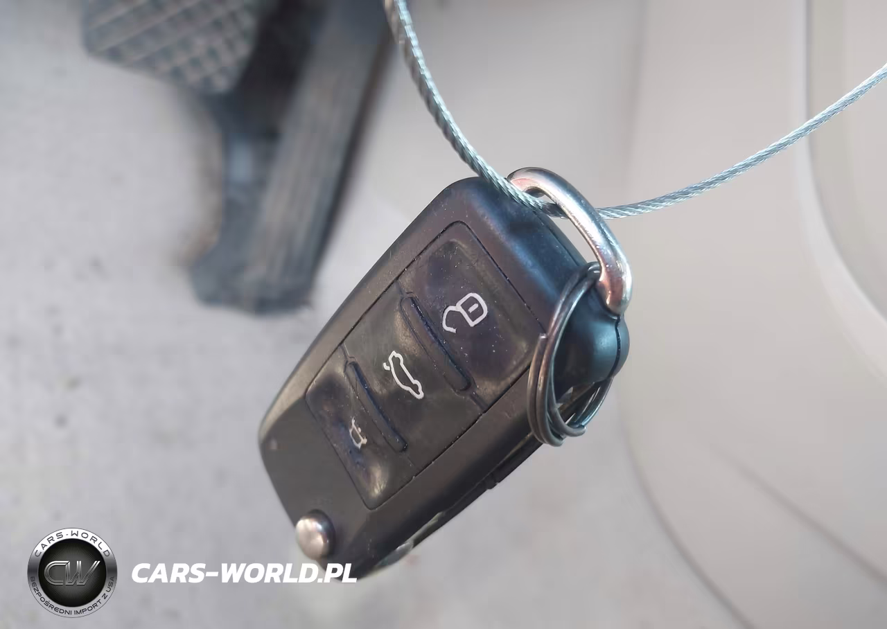 2015 Volkswagen Beetle 1.8T VIN:3VWJ17AT1FM617428 - 11