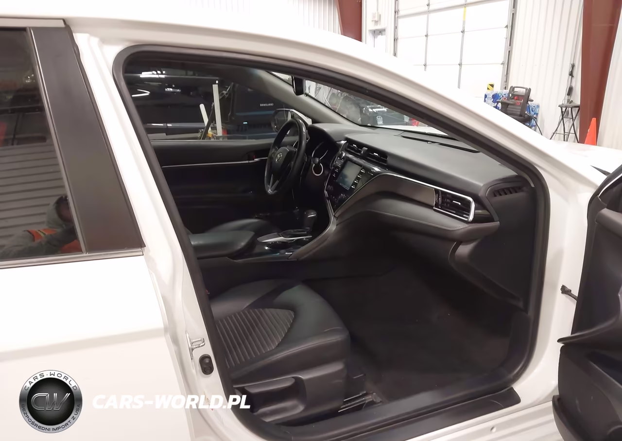 2018 Toyota Camry Se VIN:JTNB11HK4J3006512 - 5