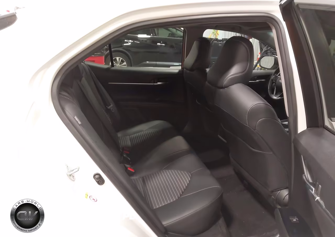 2018 Toyota Camry Se VIN:JTNB11HK4J3006512 - 8