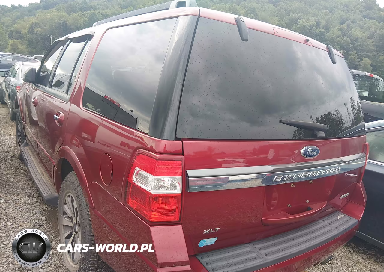 2017 Ford Expedition Xlt VIN:1FMJU1JT7HEA57121 - 3