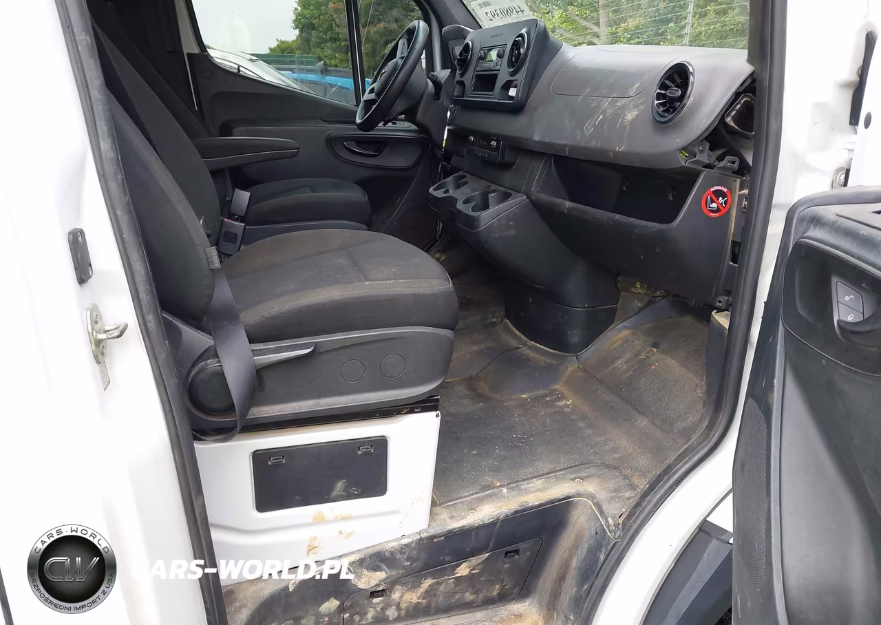 2019 Mercedes-Benz Sprinter 2500 Standard Roof V6 VIN:WD4PF0CD5KP024984 - 5