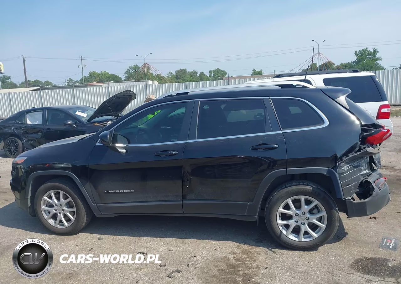 2018 Jeep Cherokee Latitude Plus Fwd VIN:1C4PJLLB5JD518500 - 14