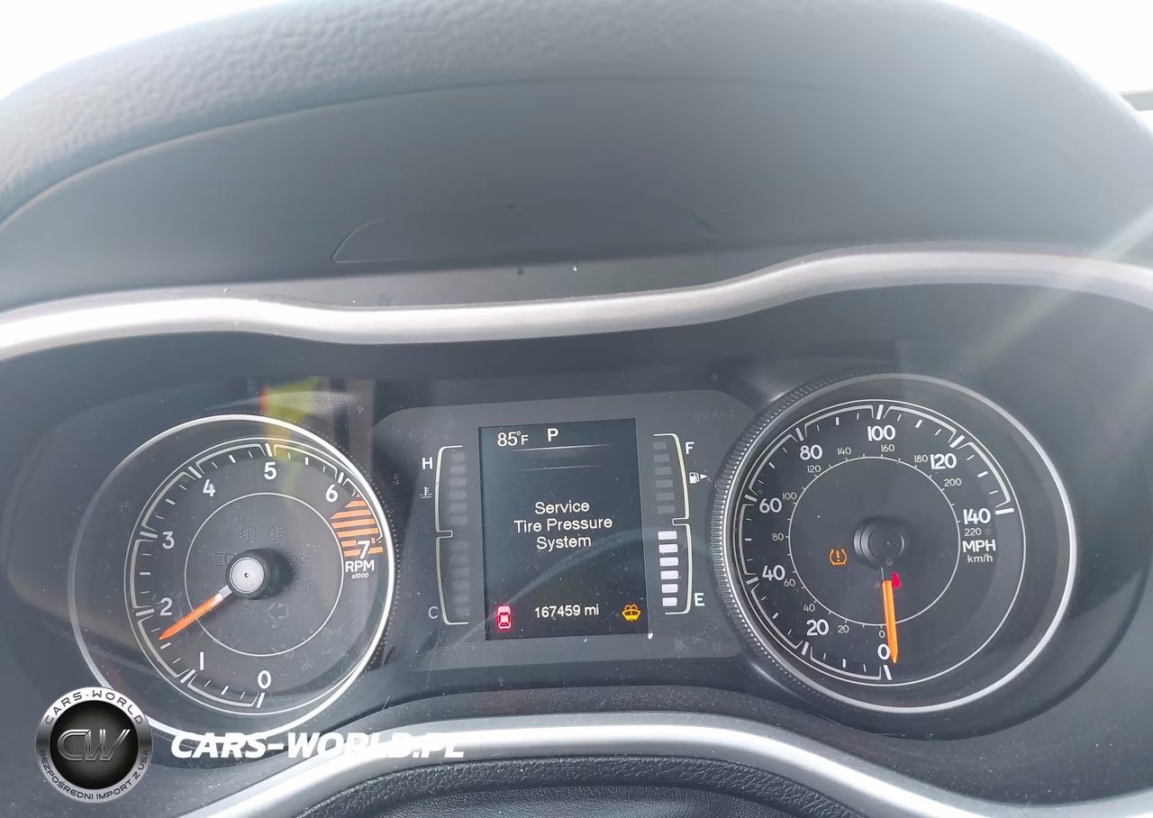 2018 Jeep Cherokee Latitude Plus Fwd VIN:1C4PJLLB5JD518500 - 7