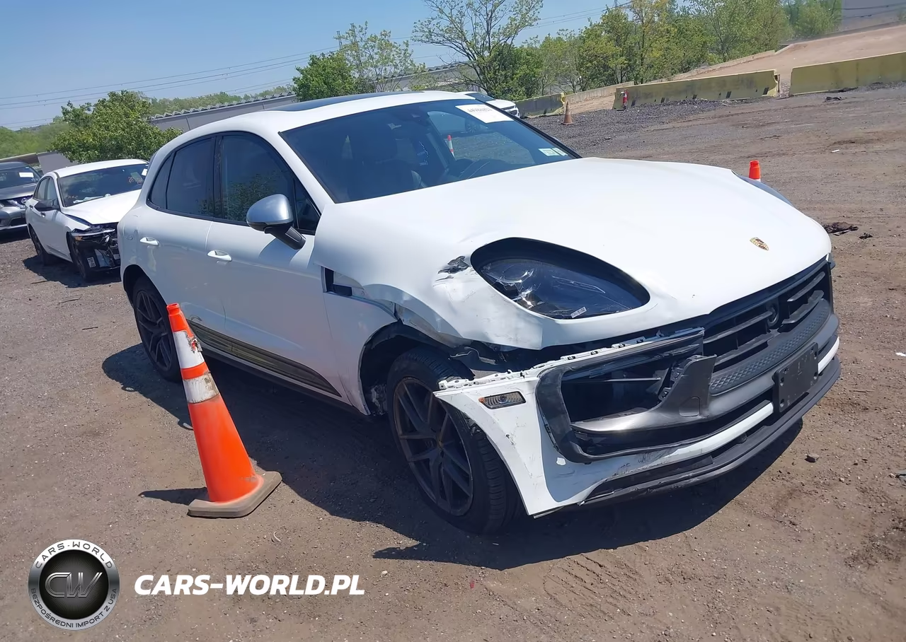 2023 Porsche Macan T