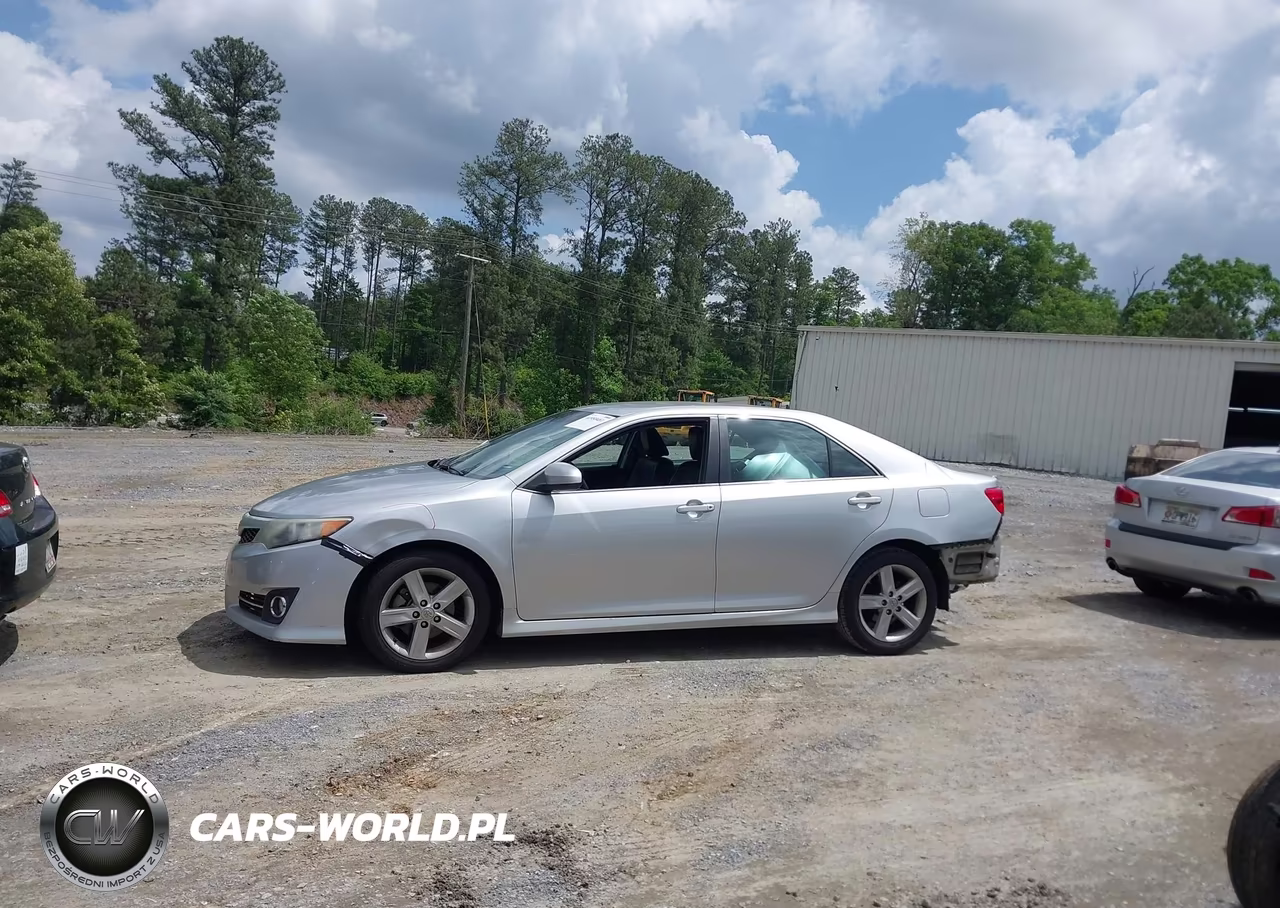 2014 Toyota Camry Se VIN:4T1BF1FK4EU810930 - 14