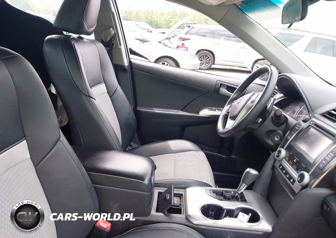 2014 Toyota Camry Se VIN:4T1BF1FK4EU810930 - 5