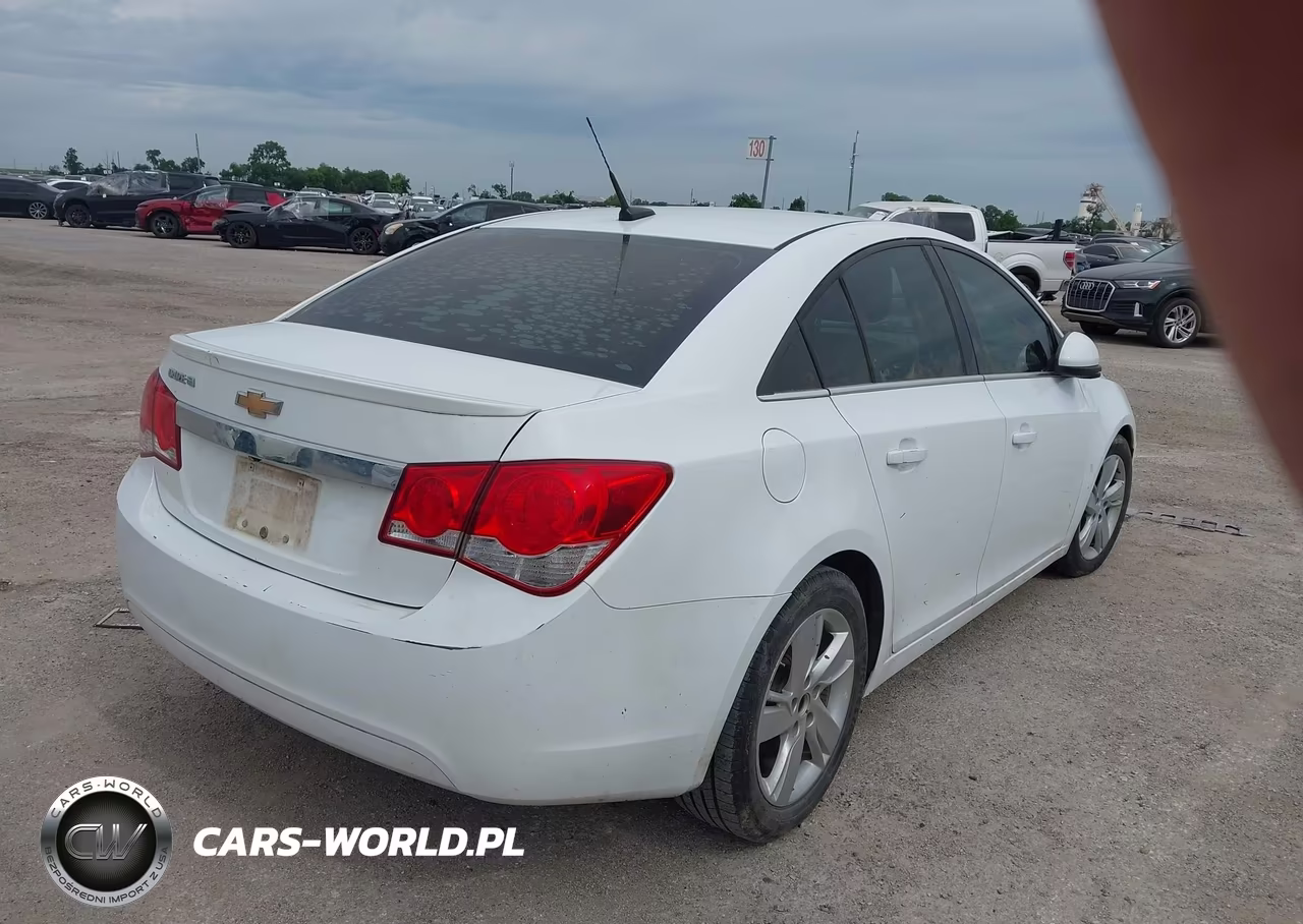 2014 Chevrolet Cruze Diesel VIN:1G1P75SZ4E7460966 - 4