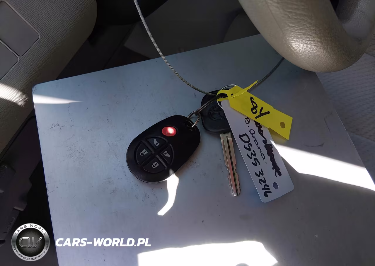 2013 Toyota Sienna Le V6 8 Passenger VIN:5TDKK3DC3DS353246 - 11
