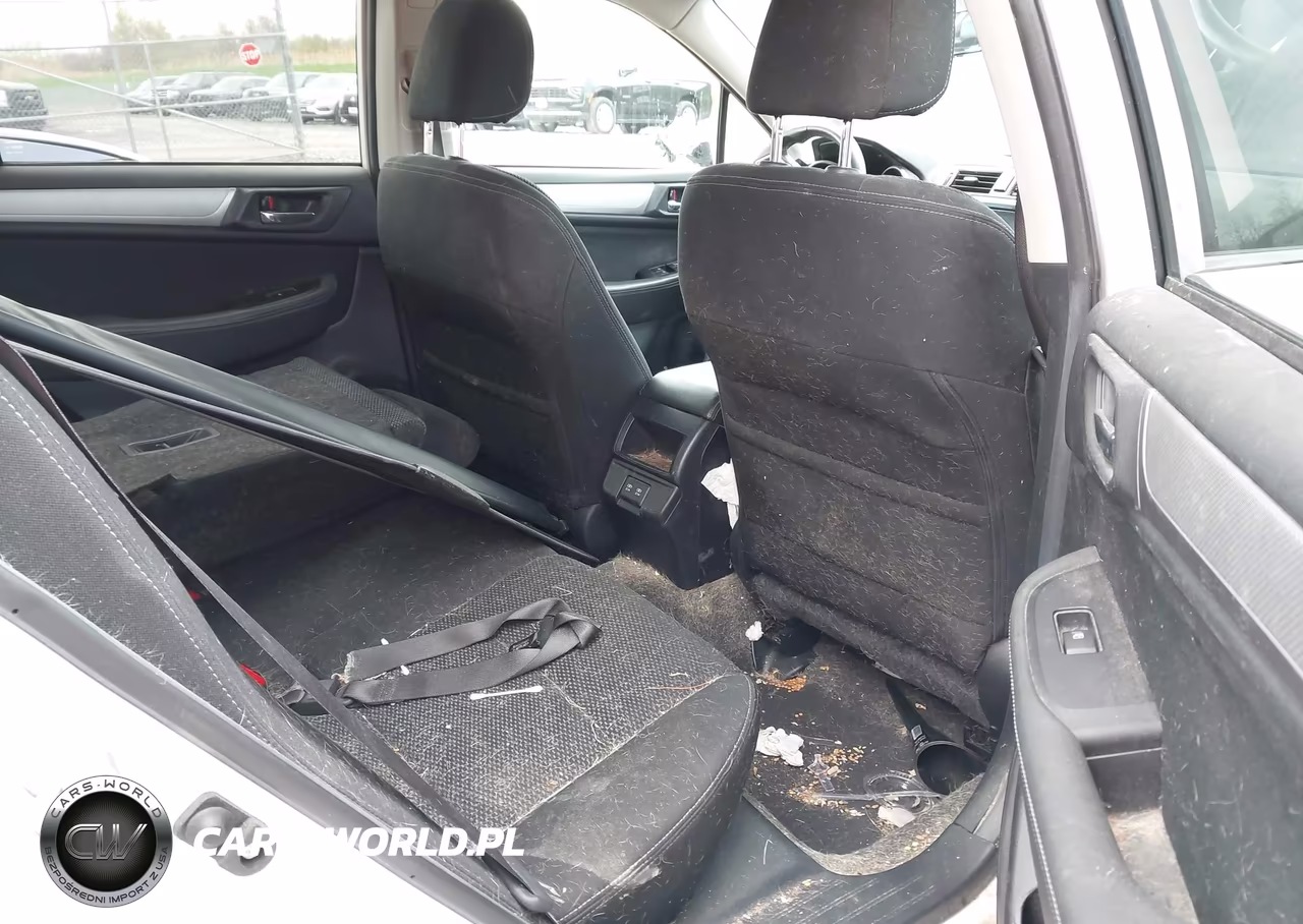 2019 Subaru Outback 2.5I Premium VIN:4S4BSAFC3K3246239 - 8