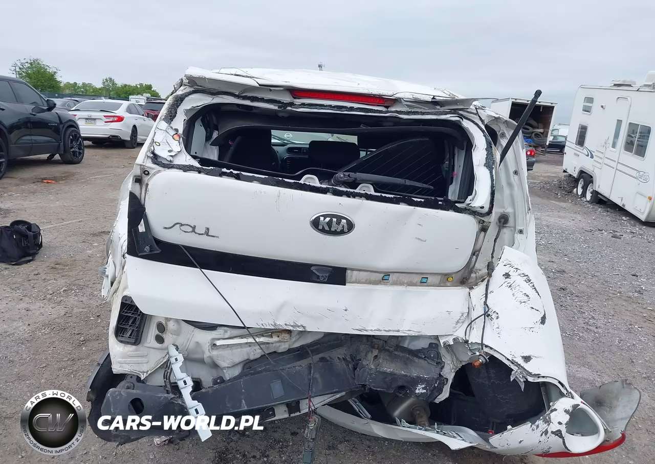 2014 Kia Soul + VIN:KNDJP3A58E7029739 - 16
