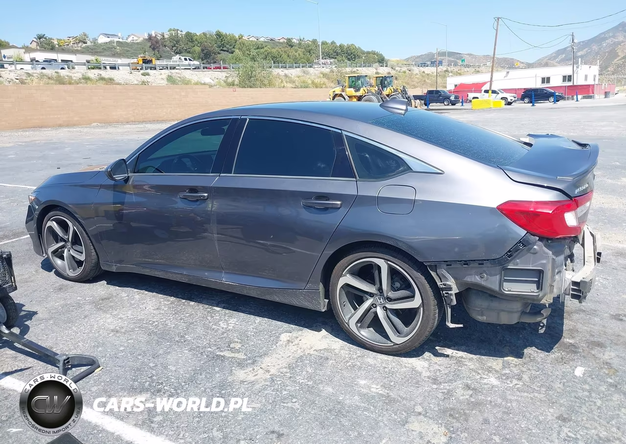 2018 Honda Accord Sport VIN:1HGCV1F32JA166989 - 15